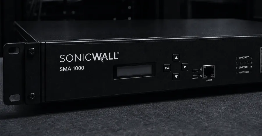 В VPN-шлюзах SonicWall SMA 1000 нашли две уязвимости, уже использовавшиеся в атаках